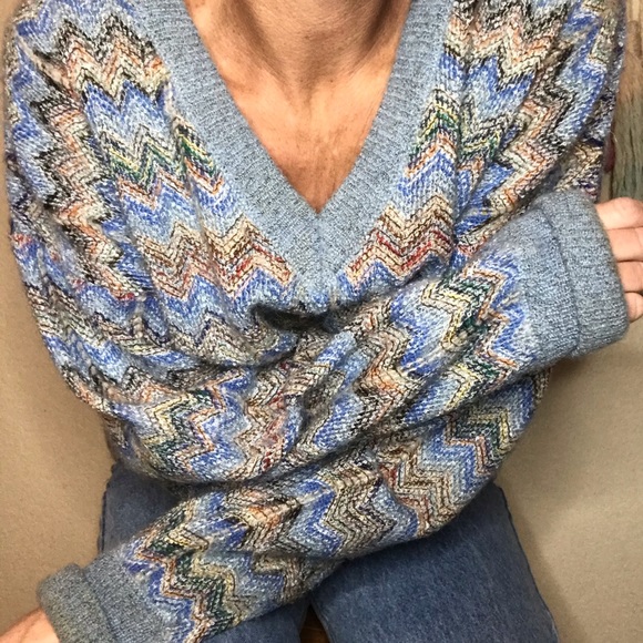 🚍VTG chevron print acrylic oversized sweater - Picture 2 of 8